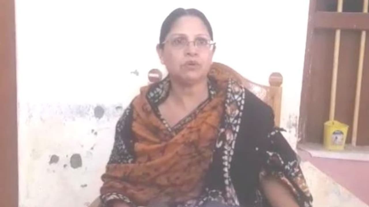 'মতুয়াদের সঙ্গে ভাঁওতাবাজি করছেন শাহ', অনুনন্নয়ন নিয়ে বিক্ষোভের মুখে পড়ে তোপ মমতাবালার 'মতুয়াদের সঙ্গে ভাঁওতাবাজি করছেন শাহ', অনুনন্নয়ন নিয়ে বিক্ষোভের মুখে পড়ে তোপ মমতাবালার