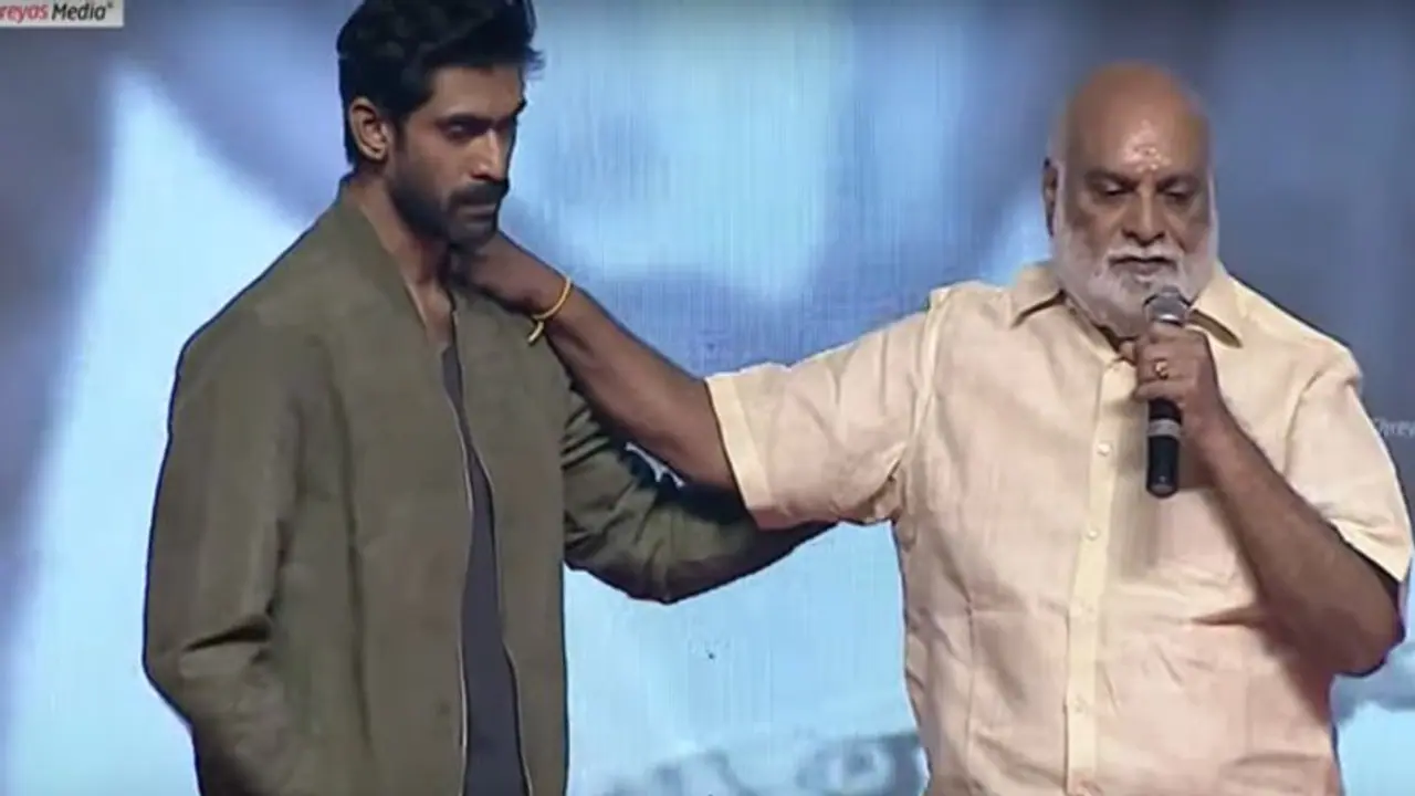 రాఘవేంద్ర రావుని ఓదార్చిన రానా.. ఎమోషనల్ అయిన వెంకటేష్, సురేష్ బాబు! రాఘవేంద్ర రావుని ఓదార్చిన రానా.. ఎమోషనల్ అయిన వెంకటేష్, సురేష్ బాబు!