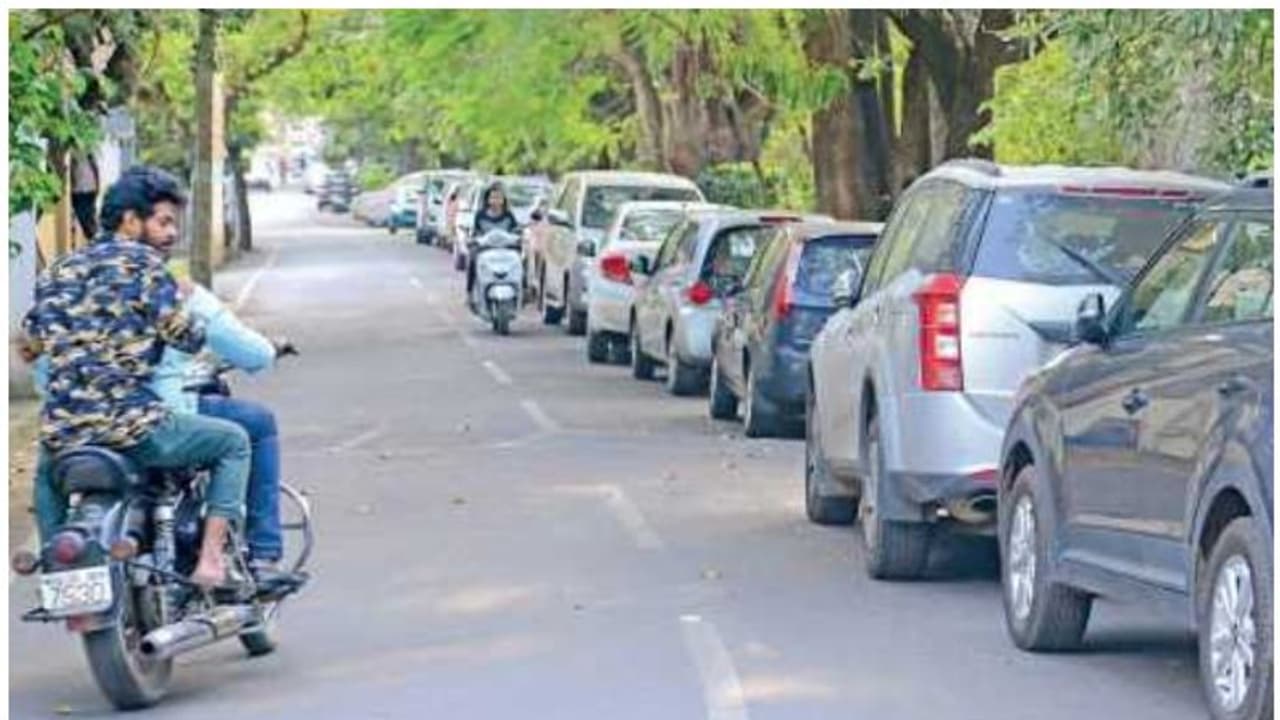 ಇನ್ಮುಂದೆ ಮನೆ ಮುಂದೆ ಕಾರು ನಿಲ್ಸಿದ್ರೂ ಶುಲ್ಕ ಕಟ್ಬೇಕು..!