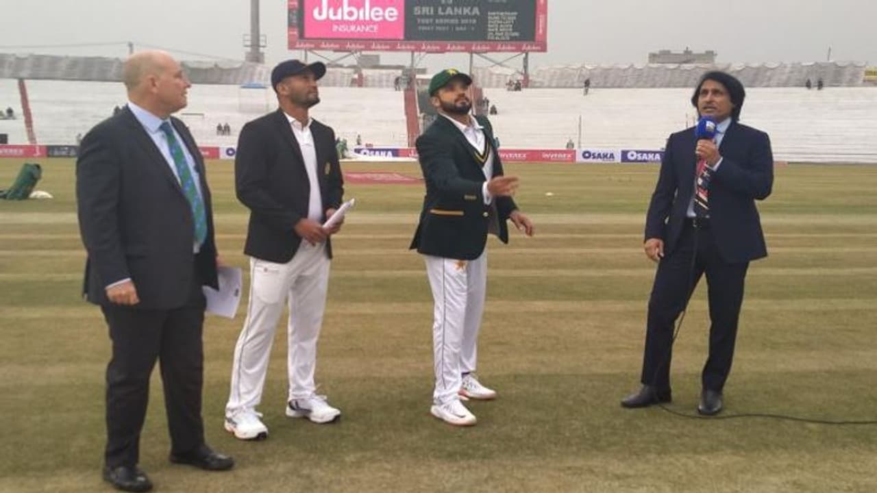 দশ বছর পর পাকিস্তানে ফিরল টেস্ট ক্রিকেট, এবার ভাবনা শুরু পিঙ্ক বল টেস্টের দশ বছর পর পাকিস্তানে ফিরল টেস্ট ক্রিকেট, এবার ভাবনা শুরু পিঙ্ক বল টেস্টের