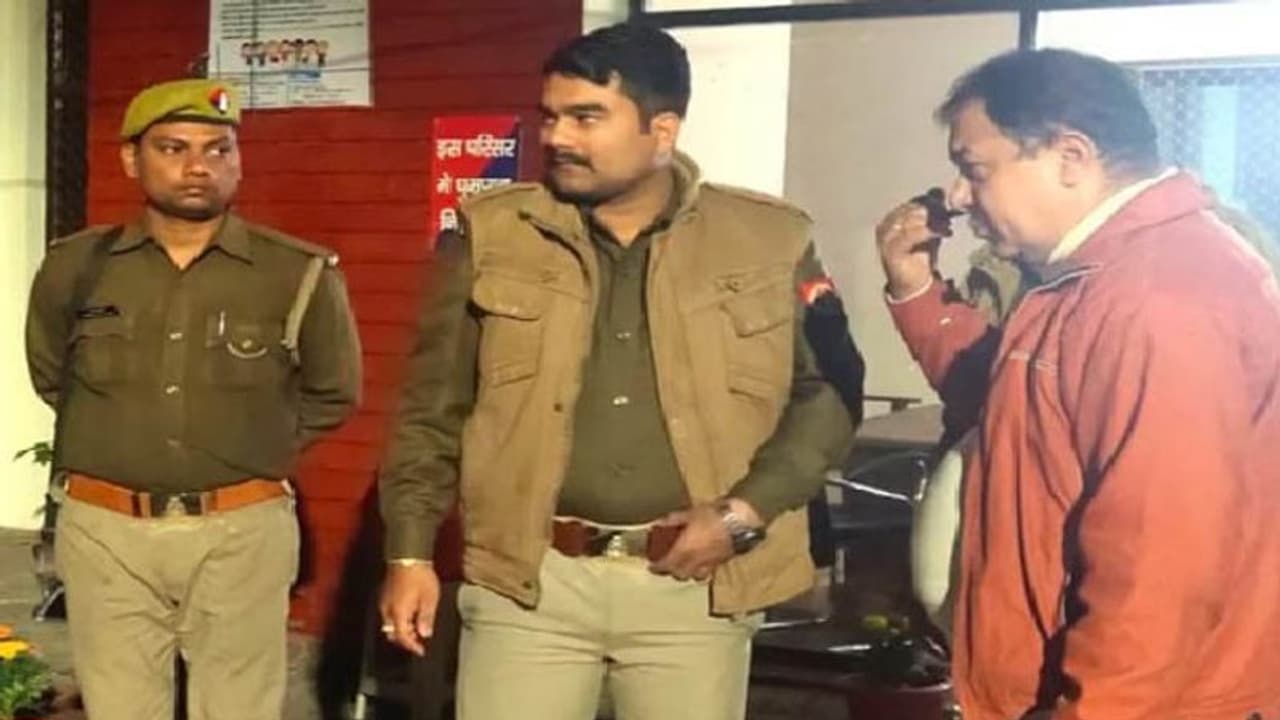 पुलिस कर्मियों को टेंशन से मिलेगी निजात, तनावमुक्त रखने के लिए अपनाया जाएगा ये खास तरीका पुलिस कर्मियों को टेंशन से मिलेगी निजात, तनावमुक्त रखने के लिए अपनाया जाएगा ये खास तरीका