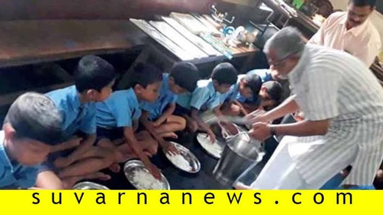 ಮಕ್ಕಳಿಗೆ ಊಟ ಬಡಿಸಿದ ಶಿಕ್ಷಣ ಸಚಿವ ಸುರೇಶ್ ಕುಮಾರ್