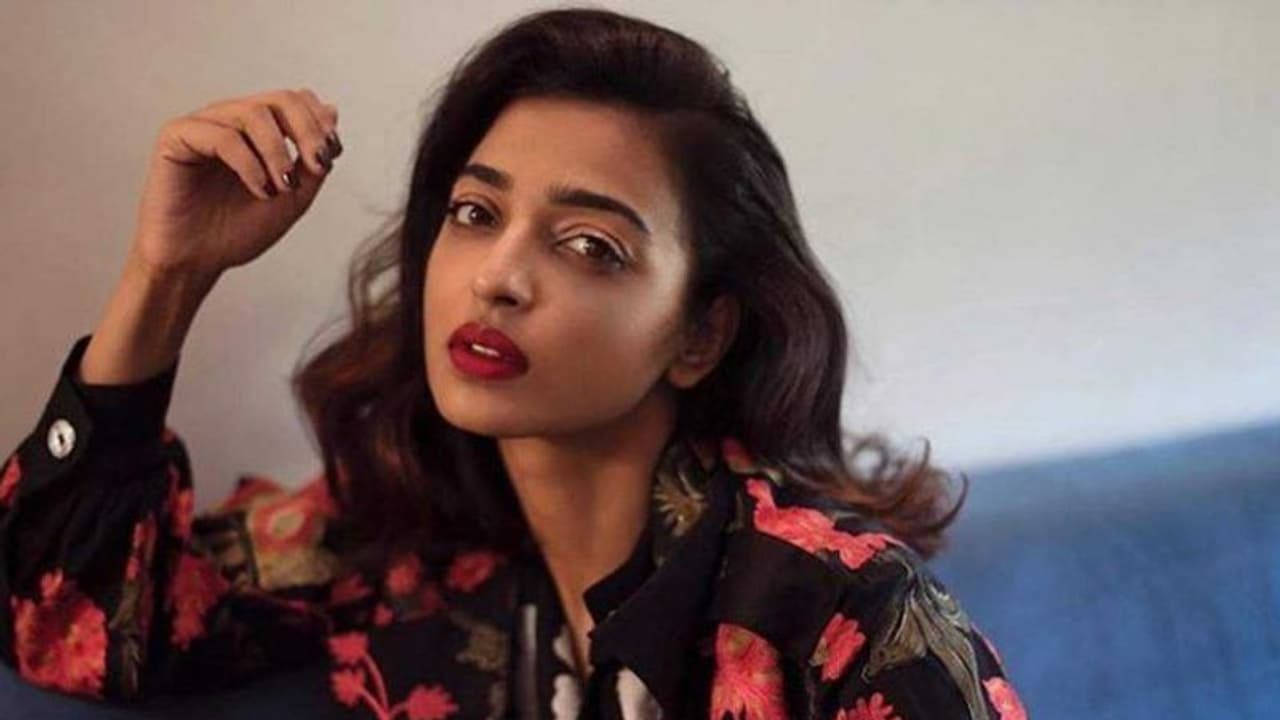 "அந்த மாதிரி படங்களில் நடிச்சது தப்பா போச்சு"... வேதனைப்படும் ராதிகா ஆப்தே...இப்போ யோசிச்சி என்ன பண்ண!