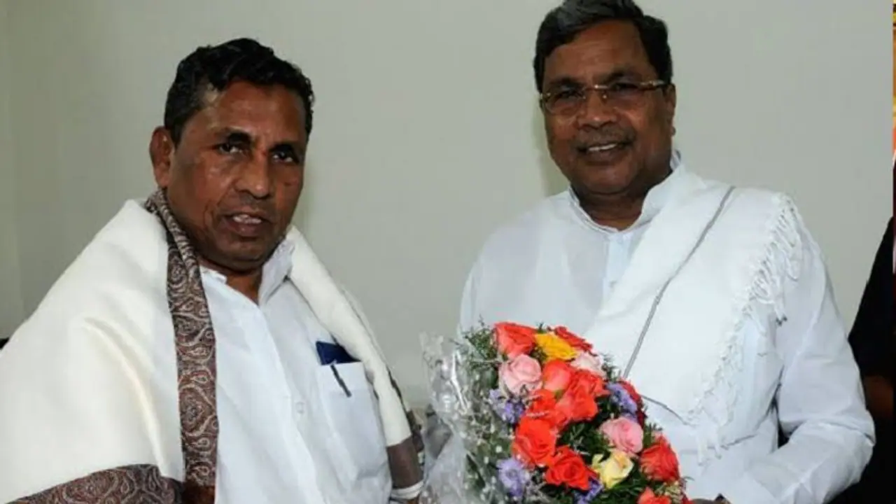 'ಸಿದ್ದು ರಾಜೀನಾಮೆ ನೀಡಿ ಗೌರವ ಹೆಚ್ಚಿಸಿಕೊಂಡಿದ್ದಾರೆ' 'ಸಿದ್ದು ರಾಜೀನಾಮೆ ನೀಡಿ ಗೌರವ ಹೆಚ್ಚಿಸಿಕೊಂಡಿದ್ದಾರೆ'