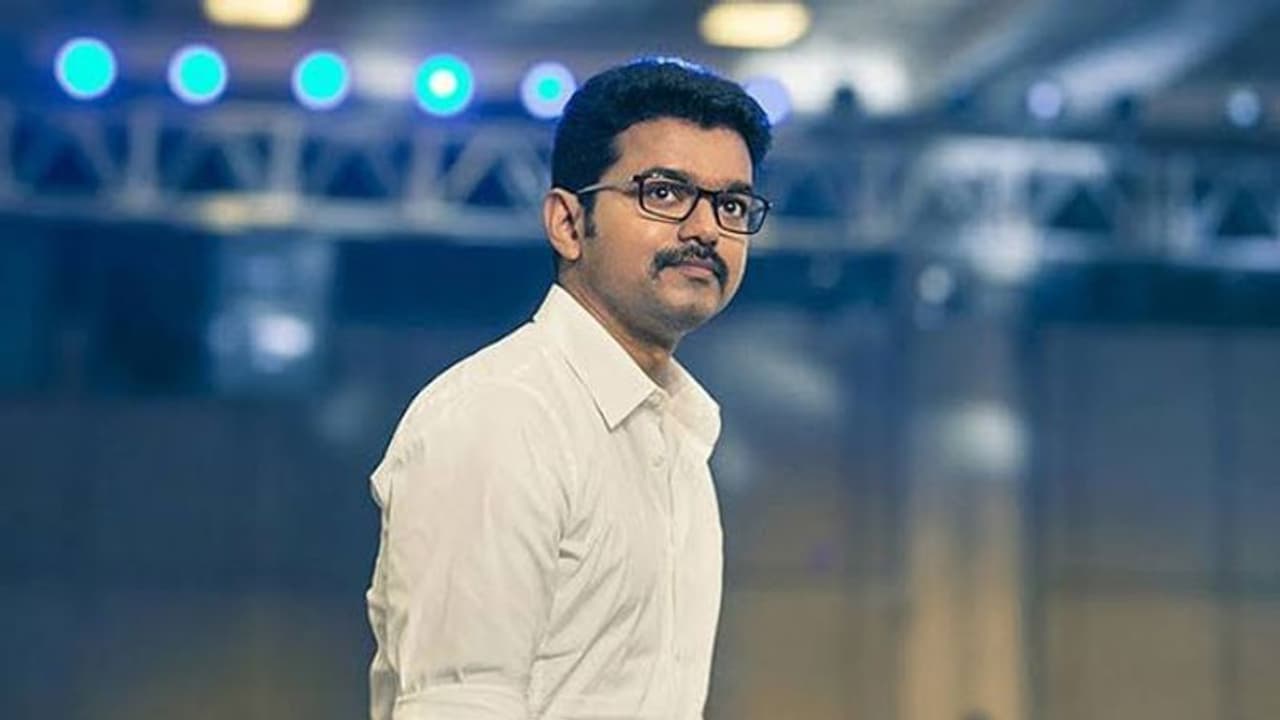 'విజిల్' ఎఫెక్ట్ :విజయ్ నెక్ట్స్ ఎంతకి అమ్మారో తెలుసా..?