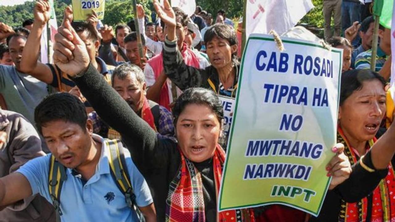 പൗരത്വ ഭേദഗതി ബിൽ, ത്രിപുരയിലെ ജനപ്രതിനിധികളിൽ നിന്നുയരുന്നത് തുറന്ന ഭീഷണി പൗരത്വ ഭേദഗതി ബിൽ, ത്രിപുരയിലെ ജനപ്രതിനിധികളിൽ നിന്നുയരുന്നത് തുറന്ന ഭീഷണി