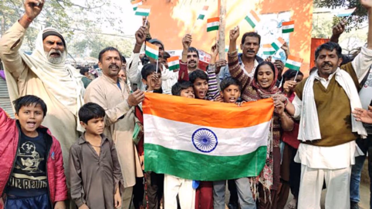 'অমুসলিম শরণার্থী'র সংখ্যাটা ঠিক কত, রাজ্যসভায় কী হিসেব দিলেন অমিত শাহ 'অমুসলিম শরণার্থী'র সংখ্যাটা ঠিক কত, রাজ্যসভায় কী হিসেব দিলেন অমিত শাহ