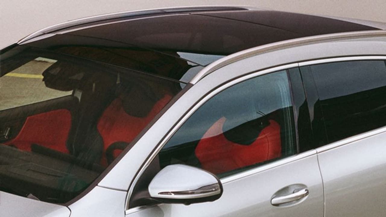 മൂന്നുലക്ഷം വിലക്കുറവില് ഈ കാര് സ്വന്തമാക്കാം! മൂന്നുലക്ഷം വിലക്കുറവില് ഈ കാര് സ്വന്തമാക്കാം!