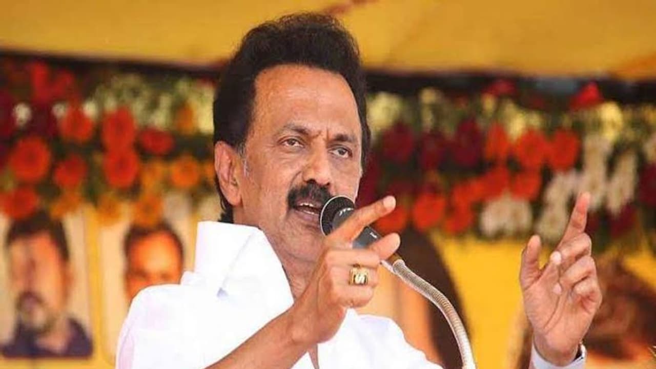 குடியுரிமை சட்டத்திருத்த மசோதா… கடுமையாக எதிர்க்கும் ஸ்டாலின் !! திமுக சார்பில் கண்டன ஆர்ப்பாட்டம்!! குடியுரிமை சட்டத்திருத்த மசோதா… கடுமையாக எதிர்க்கும் ஸ்டாலின் !! திமுக சார்பில் கண்டன ஆர்ப்பாட்டம்!!