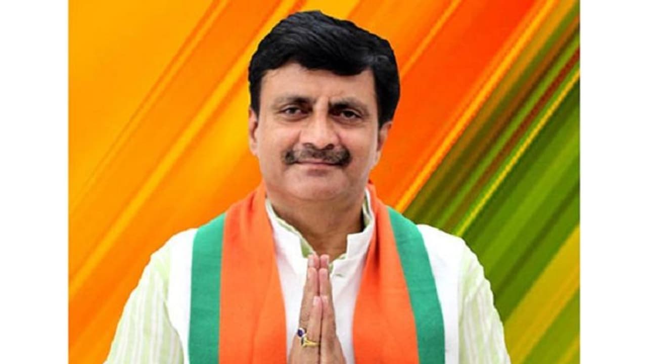 சமஸ்கிருதத்தில் பேசுங்க ! சர்க்கரை நோய் இல்லாம வாழுங்க !! பாஜக எம்.பி.யின் அதிரடி அட்வைஸ் !! சமஸ்கிருதத்தில் பேசுங்க ! சர்க்கரை நோய் இல்லாம வாழுங்க !! பாஜக எம்.பி.யின் அதிரடி அட்வைஸ் !!