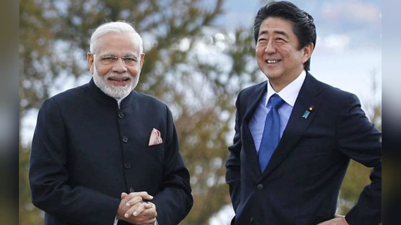 नागरिकता संशोधन बिल के खिलाफ जारी विरोध के बीच भारत दौरा रद्द कर सकते हैं जापान के पीएम आबे नागरिकता संशोधन बिल के खिलाफ जारी विरोध के बीच भारत दौरा रद्द कर सकते हैं जापान के पीएम आबे