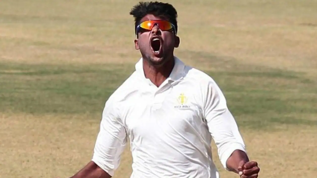 கடைசி ஓவரில் கர்நாடகா த்ரில் வெற்றி.. கர்நாடகாவிடம் மறுபடியும் மண்ணை கவ்வி அசிங்கப்பட்ட தமிழ்நாடு கடைசி ஓவரில் கர்நாடகா த்ரில் வெற்றி.. கர்நாடகாவிடம் மறுபடியும் மண்ணை கவ்வி அசிங்கப்பட்ட தமிழ்நாடு