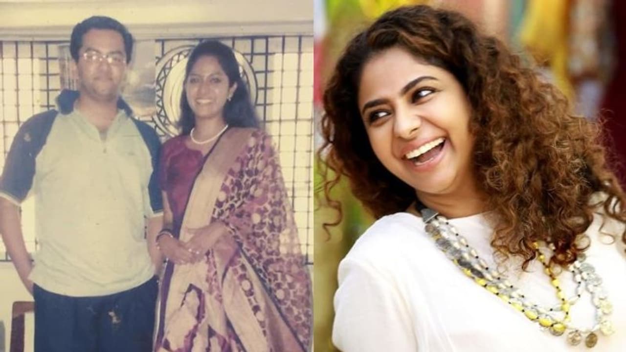 'അന്ന് ഞാനൊരു നടി, ഇന്ദ്രന് വിദ്യാര്ത്ഥിയും! അമ്മയ്ക്ക് ആ കാര്യം അറിയാമായിരുന്നോ?'; വിവാഹവാര്ഷിക ദിനത്തില് പൂര്ണിമ, കുറിപ്പ് 'അന്ന് ഞാനൊരു നടി, ഇന്ദ്രന് വിദ്യാര്ത്ഥിയും! അമ്മയ്ക്ക് ആ കാര്യം അറിയാമായിരുന്നോ?'; വിവാഹവാര്ഷിക ദിനത്തില് പൂര്ണിമ, കുറിപ്പ്