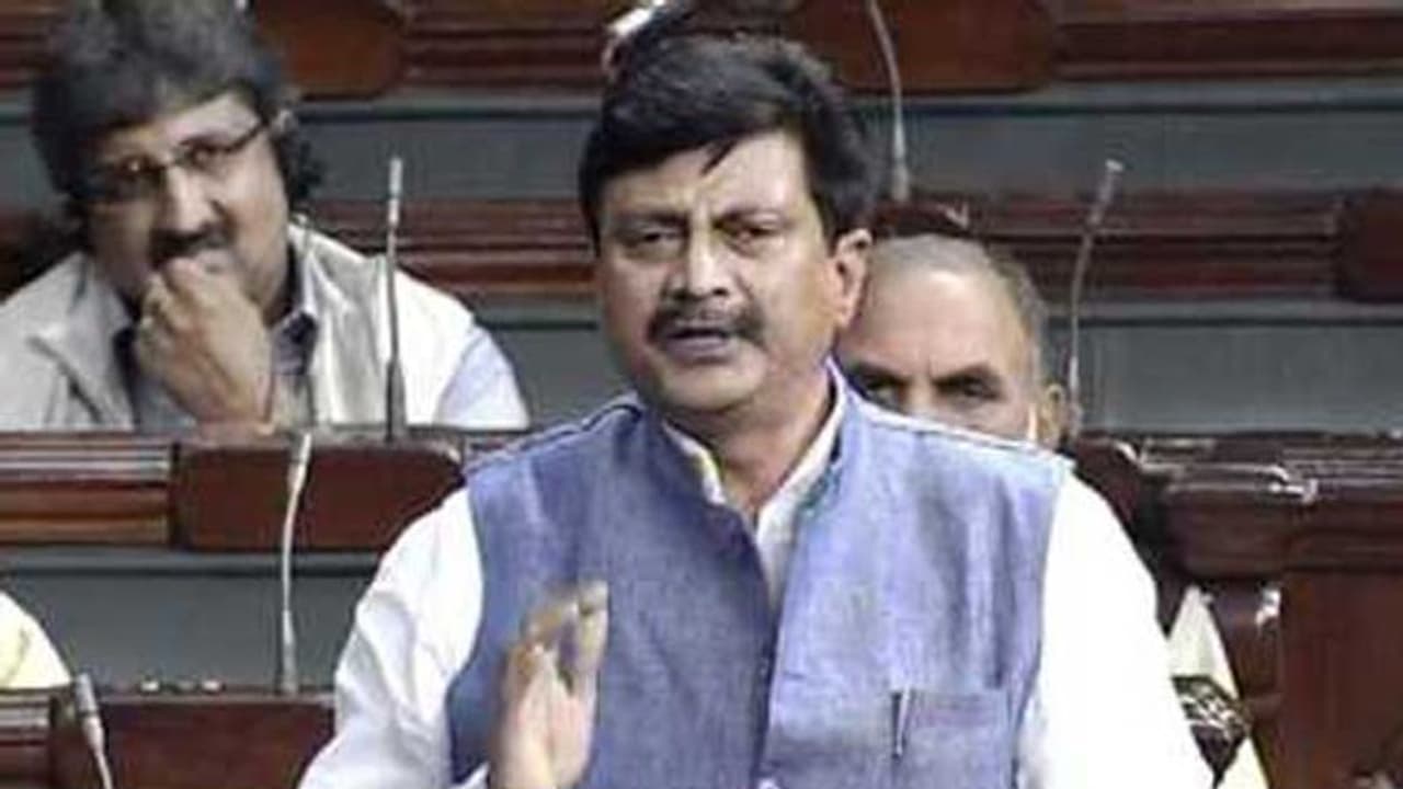 சமஸ்கிருதம் பேசினால் சர்க்ரை நோய் வராது..!! பாராளுமன்றத்தில் சிரிக்காமல் காமெடி செய்த பாஜக எம்.பி..!! சமஸ்கிருதம் பேசினால் சர்க்ரை நோய் வராது..!! பாராளுமன்றத்தில் சிரிக்காமல் காமெடி செய்த பாஜக எம்.பி..!!