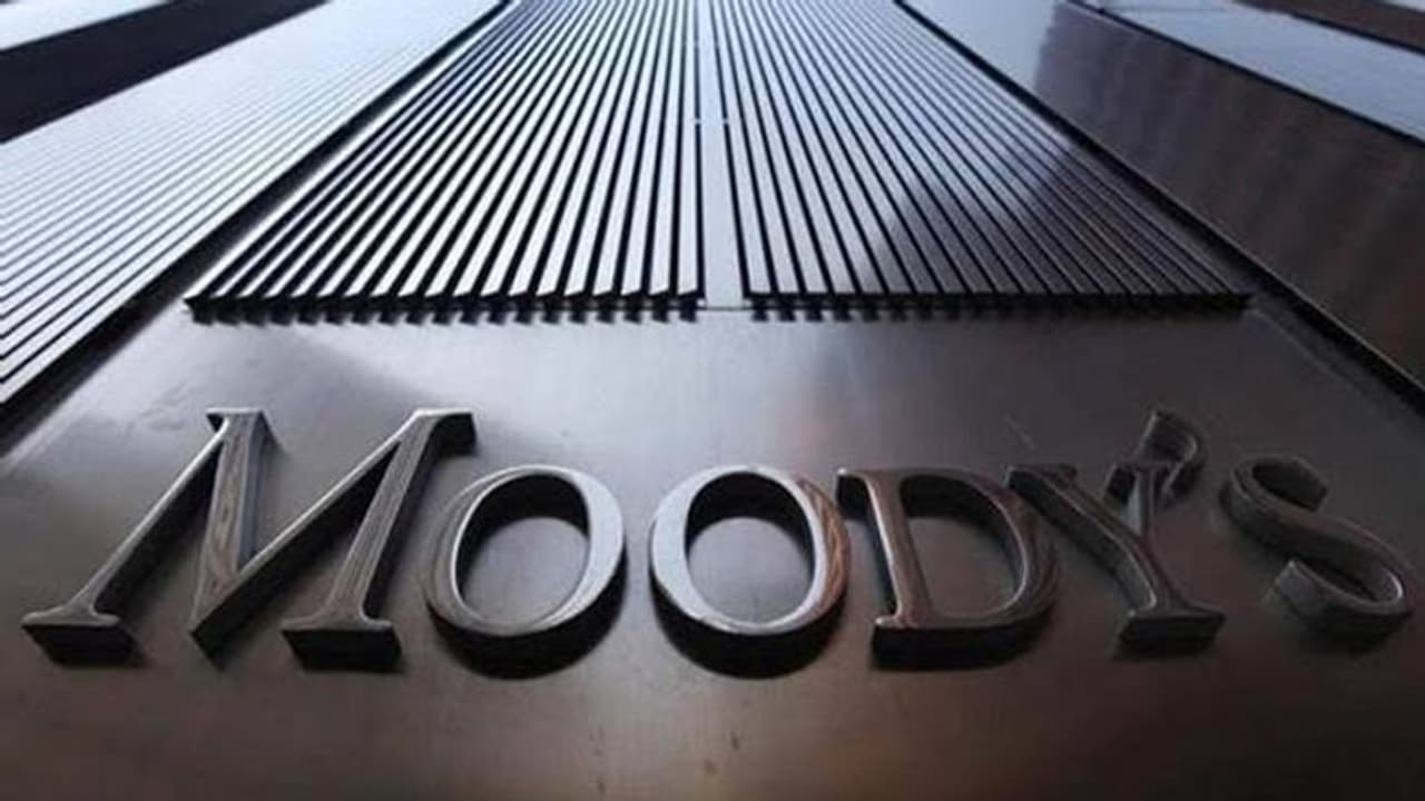 moodys: இந்தியாவின் பொருளாதார வளர்ச்சி 9.1% குறைப்பு: ஒரு மாதத்துக்குள் யு டர்ன் அடித்து மூடிஸ் கணி்ப்பு
