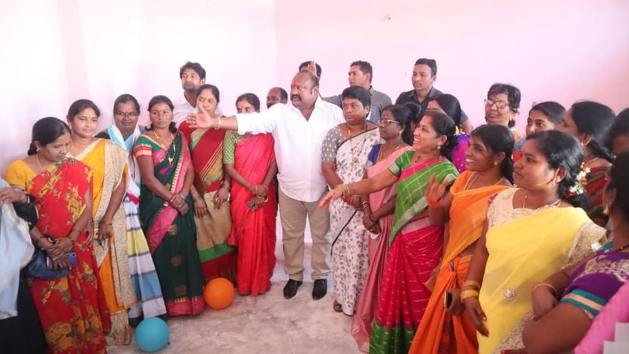 డబుల్ బెడ్రూమ్ పథకంపై కీలక నిర్ణయం... వారికోసమే: మంత్రి గంగుల
