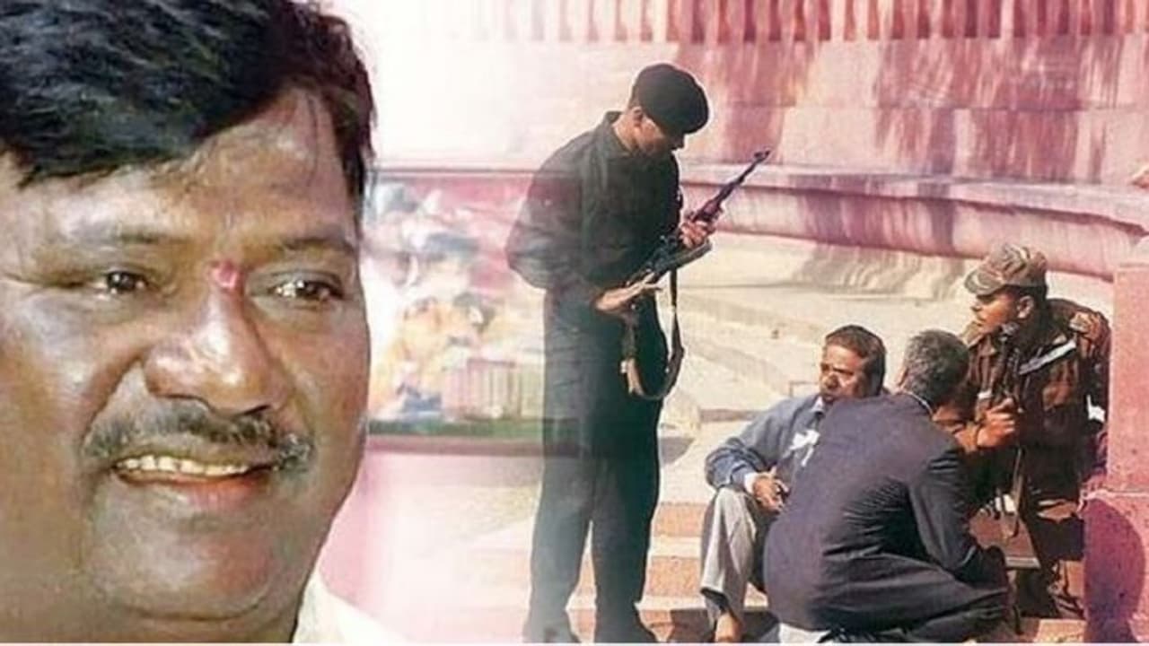Karnataka: Soldier who fought during 2001 Parliament attack now works as a security guard Karnataka: Soldier who fought during 2001 Parliament attack now works as a security guard
