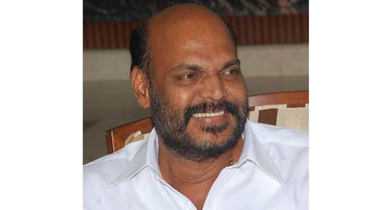 விநாயகர் சதுர்த்தி ஊர்வலம் போவது தவறு.. நான் அதிமுக கூட்டணியில் இல்லை.. அதிரடி காட்டிய ஜான் பாண்டியன். விநாயகர் சதுர்த்தி ஊர்வலம் போவது தவறு.. நான் அதிமுக கூட்டணியில் இல்லை.. அதிரடி காட்டிய ஜான் பாண்டியன்.