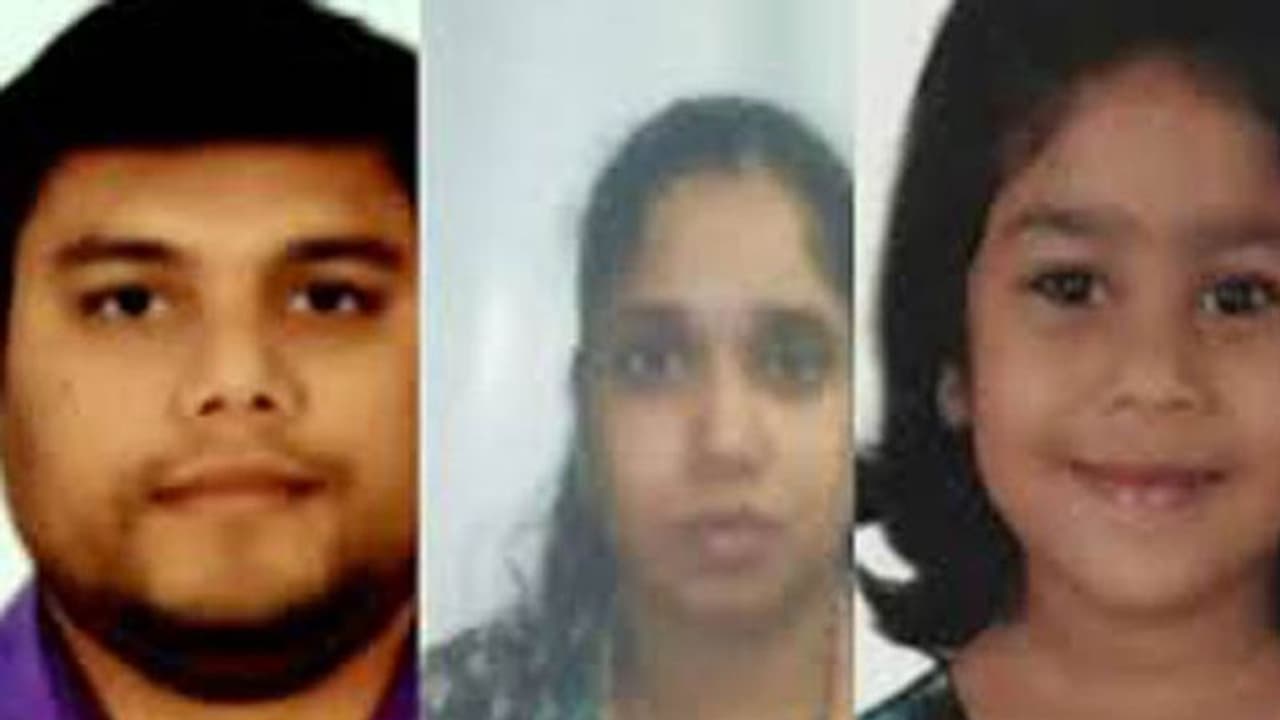 12 घंटे के भीतर परिवार के सभी सदस्यों ने की खुदकुशी, जानें क्या थी वजह 12 घंटे के भीतर परिवार के सभी सदस्यों ने की खुदकुशी, जानें क्या थी वजह