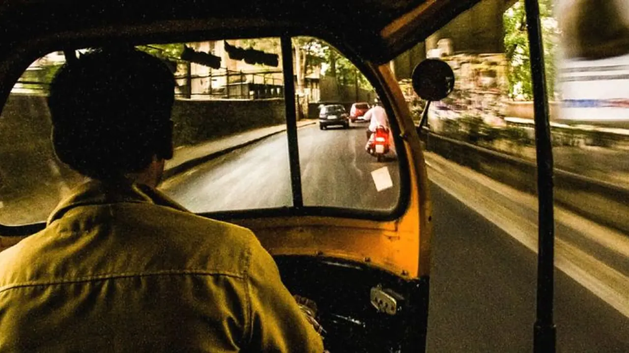 ಪ್ರಯಾಣಿಕರಿಗೆ ಅನುಕೂಲ: ಹುಬ್ಬಳ್ಳಿ ರೈಲ್ವೆ ನಿಲ್ದಾಣದಲ್ಲಿ ಪ್ರಿಪೇಯ್ಡ್ ಆಟೋ ಸೇವೆ ಪ್ರಯಾಣಿಕರಿಗೆ ಅನುಕೂಲ: ಹುಬ್ಬಳ್ಳಿ ರೈಲ್ವೆ ನಿಲ್ದಾಣದಲ್ಲಿ ಪ್ರಿಪೇಯ್ಡ್ ಆಟೋ ಸೇವೆ