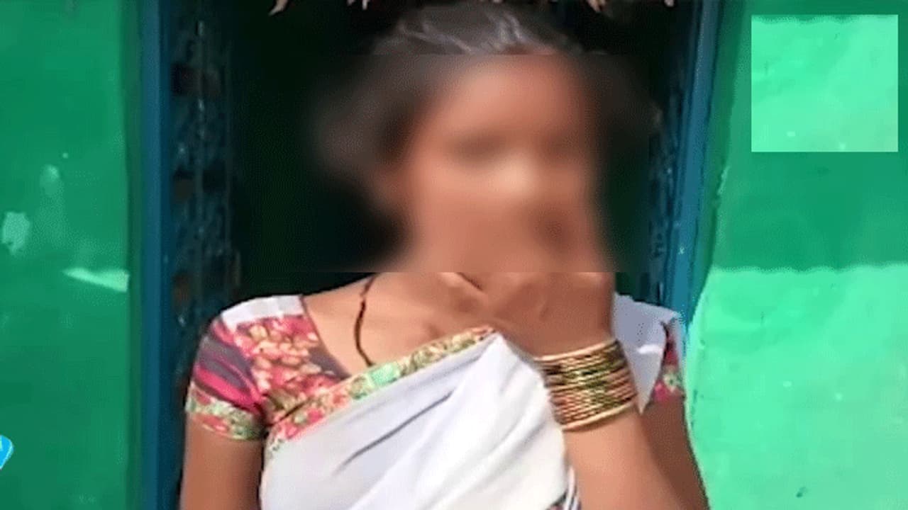 నాకు ప్రభుత్వ ఉద్యోగం కావాలి... దిశ కేసు నిందితుడు చెన్న కేశవులు భార్య నాకు ప్రభుత్వ ఉద్యోగం కావాలి... దిశ కేసు నిందితుడు చెన్న కేశవులు భార్య