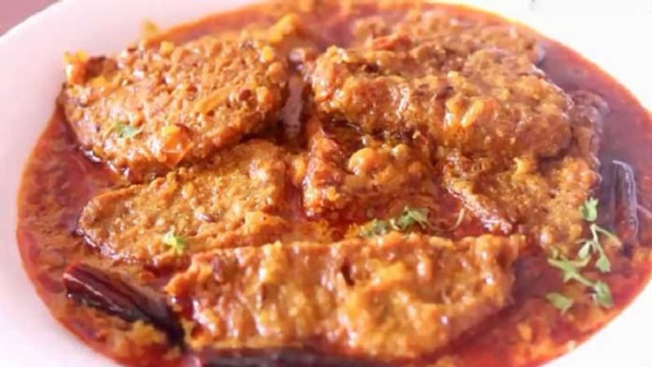 बनाएं फेमस राजस्थानी लौकी के गट्टे की सब्जी, स्वाद होता है लाजवाब बनाएं फेमस राजस्थानी लौकी के गट्टे की सब्जी, स्वाद होता है लाजवाब