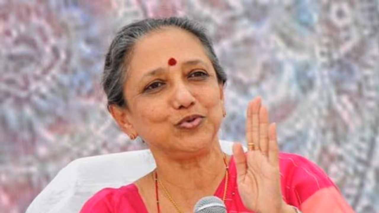 നര്ത്തകി ലീലാ സാംസണെതിരെ അഴിമതിക്കേസ് രജിസ്റ്റര് ചെയ്ത് സിബിഐ നര്ത്തകി ലീലാ സാംസണെതിരെ അഴിമതിക്കേസ് രജിസ്റ്റര് ചെയ്ത് സിബിഐ