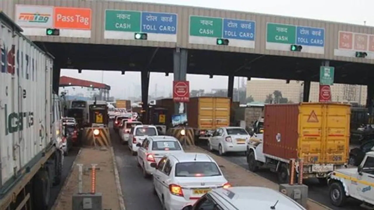 ಫಾಸ್ಟ್ಯಾಗ್ ವ್ಯವಸ್ಥೆ ಬಂದ ಬಳಿಕ ಟೋಲ್ಗಳಲ್ಲಿ ಕಾಯುವಿಕೆ ಹೆಚ್ಚಳ! ಫಾಸ್ಟ್ಯಾಗ್ ವ್ಯವಸ್ಥೆ ಬಂದ ಬಳಿಕ ಟೋಲ್ಗಳಲ್ಲಿ ಕಾಯುವಿಕೆ ಹೆಚ್ಚಳ!