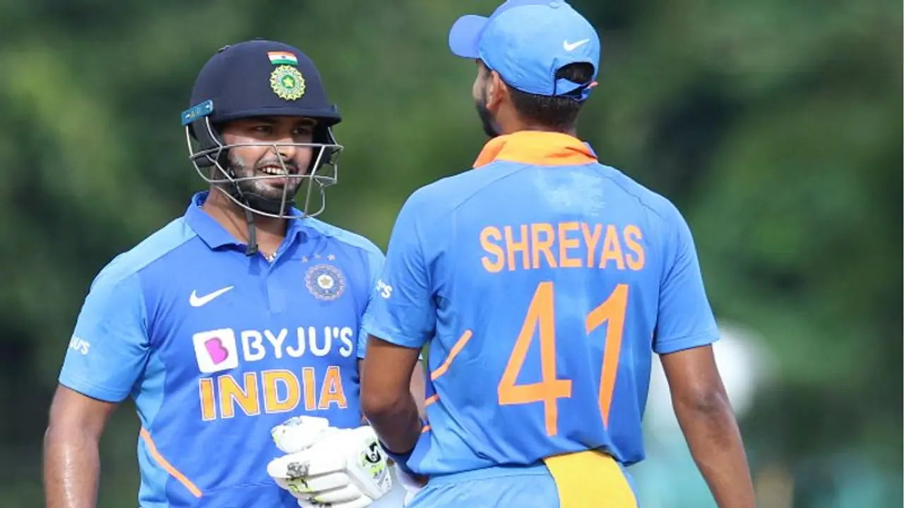 சரிவிலிருந்து இந்திய அணியை காப்பாற்றிய ஷ்ரேயாஸ் ஐயர் ரிஷப் பண்ட்.. ஒருவழியா ஒருநாள் போட்டியில் முதல் அரைசதம் அடித்த பண்ட்