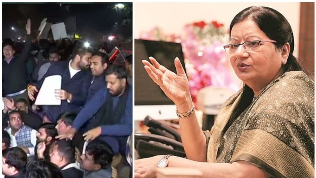 'ഭയക്കേണ്ട, വിദ്യാര്ത്ഥികള് ഒറ്റയ്ക്കല്ല, പൊലീസിന്റേത് അതിക്രമം'; പിന്തുണയുമായി ജാമിയ മിലിയ വൈസ് ചാന്സിലര് 'ഭയക്കേണ്ട, വിദ്യാര്ത്ഥികള് ഒറ്റയ്ക്കല്ല, പൊലീസിന്റേത് അതിക്രമം'; പിന്തുണയുമായി ജാമിയ മിലിയ വൈസ് ചാന്സിലര്