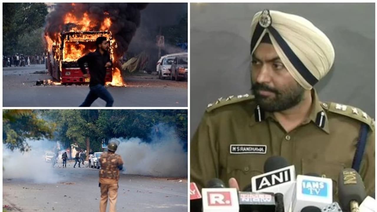 'ജാമിയയിൽ ബസ് കത്തിച്ചത് ഞങ്ങളല്ല, വെടിവെച്ചിട്ടില്ല', ന്യായീകരിച്ച് ദില്ലി പൊലീസ്