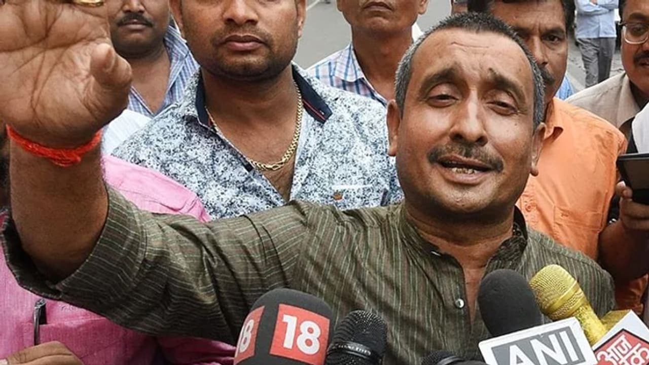 तारीखों में उन्नाव मामला: 17 साल की लड़की का रेप किया, पीड़िता के पिता की हिरासत में हुई मौत तारीखों में उन्नाव मामला: 17 साल की लड़की का रेप किया, पीड़िता के पिता की हिरासत में हुई मौत