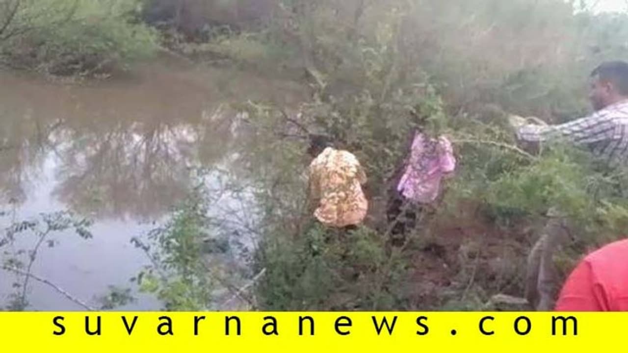 ಪುಟ್ಟ ಬಾಲಕಿ ಅನುಮಾನಾಸ್ಪದ ಸಾವು : ಕೆರೆಯಲ್ಲಿ ಸಿಕ್ತು ಮೃತದೇಹ ಪುಟ್ಟ ಬಾಲಕಿ ಅನುಮಾನಾಸ್ಪದ ಸಾವು : ಕೆರೆಯಲ್ಲಿ ಸಿಕ್ತು ಮೃತದೇಹ