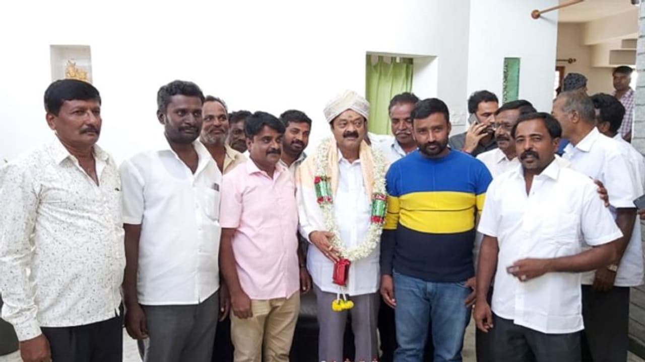 ಭದ್ರ ಕೋಟೆ ಭೇದಿಸಿದ ಕೆಸಿಎನ್ಗೆ ಹ್ಯಾಟ್ರಿಕ್ ಹೀರೋ ಬಿರುದು..! ಭದ್ರ ಕೋಟೆ ಭೇದಿಸಿದ ಕೆಸಿಎನ್ಗೆ ಹ್ಯಾಟ್ರಿಕ್ ಹೀರೋ ಬಿರುದು..!