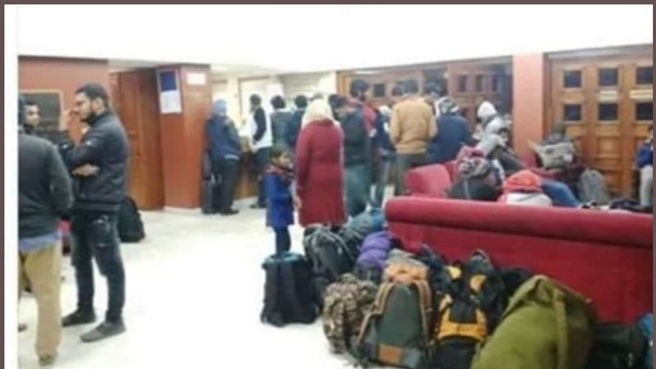 സർവ്വകലാശാലകളിലെ സംഘർഷം: പെരുവഴിയിലായ വിദ്യാർത്ഥികൾക്ക് അഭയമൊരുക്കി കേരള ഹൗസ് സർവ്വകലാശാലകളിലെ സംഘർഷം: പെരുവഴിയിലായ വിദ്യാർത്ഥികൾക്ക് അഭയമൊരുക്കി കേരള ഹൗസ്