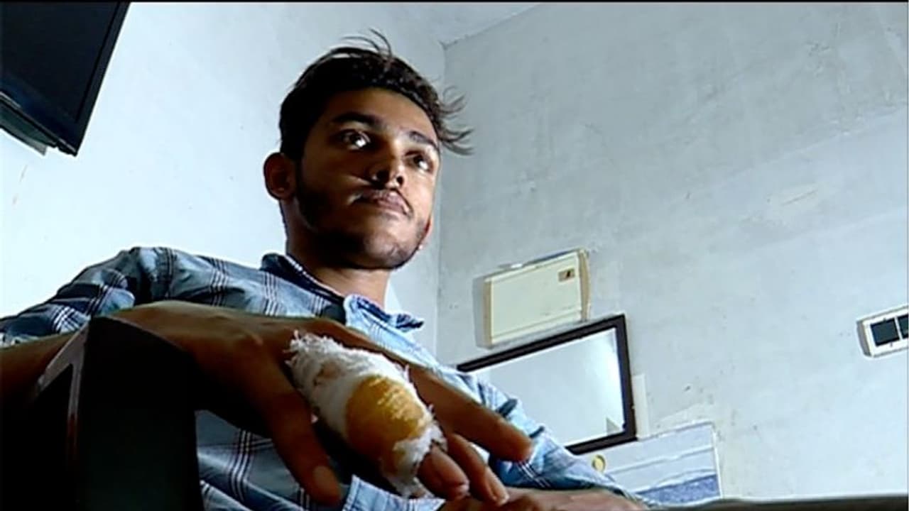 സഹോദരന്റെ പ്രണയത്തിന്റെ പേരില് യുവാവിന് ക്രൂരമര്ദ്ദനം സഹോദരന്റെ പ്രണയത്തിന്റെ പേരില് യുവാവിന് ക്രൂരമര്ദ്ദനം