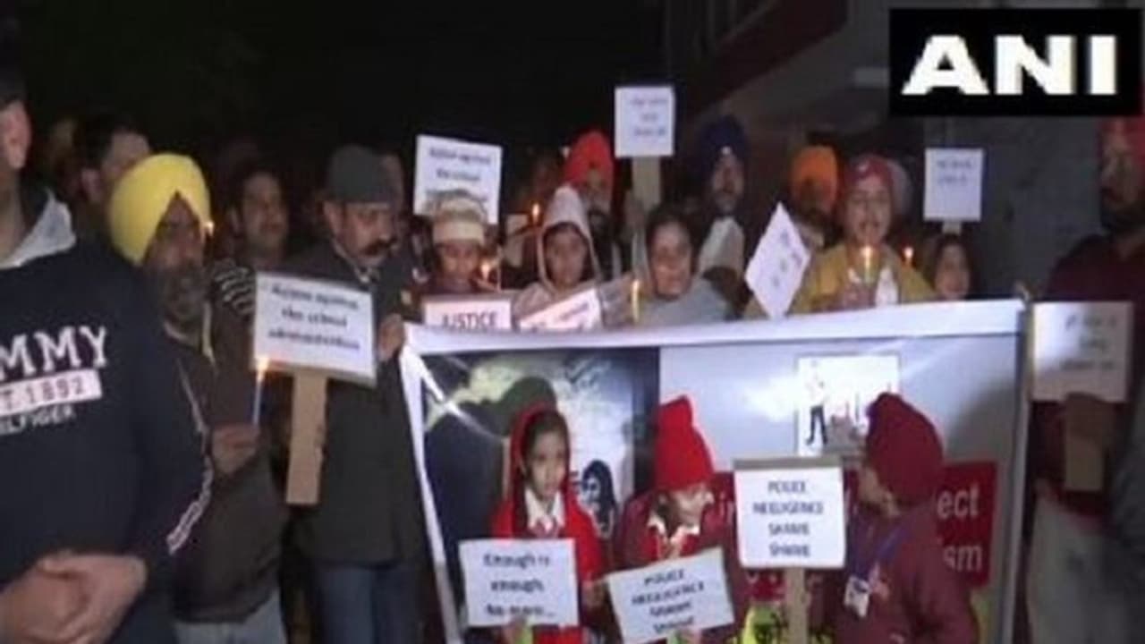 Amritsar: Candlelight march held in protest of minor girl's rape