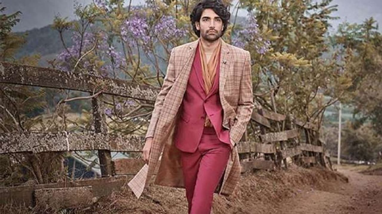 OLX पर अच्छी और सस्ती रॉयल एनफील्ड देखकर खुश हुआ मॉडल, फिर पछताने लगा OLX पर अच्छी और सस्ती रॉयल एनफील्ड देखकर खुश हुआ मॉडल, फिर पछताने लगा