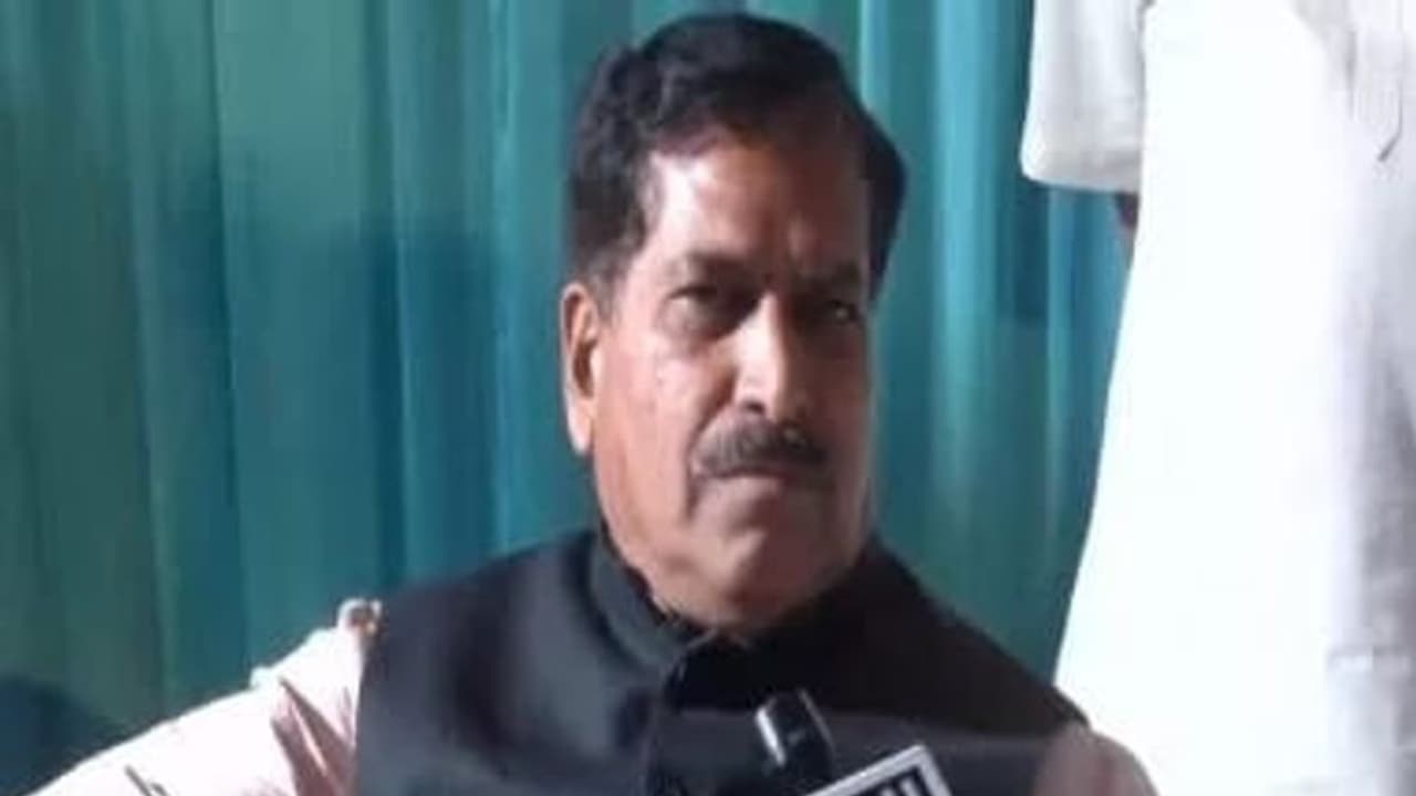 அதை செய்பவர்களை கண்டவுடன் சுட்டுத் தள்ளுங்கள்...!! அதிரடி உத்தரவு போட்ட மத்திய அமைச்சர்..!! அதை செய்பவர்களை கண்டவுடன் சுட்டுத் தள்ளுங்கள்...!! அதிரடி உத்தரவு போட்ட மத்திய அமைச்சர்..!!