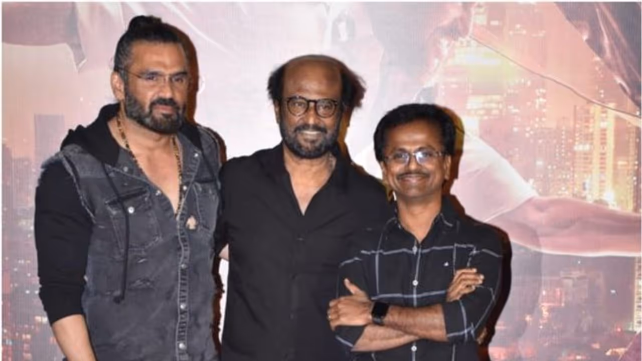 அப்பாவுக்காக 4 வருடம் நடிக்காமல் இருந்த சுனில் ஷெட்டி! நெகிழவைக்கும் உண்மையை கூறி கண்கலங்க வைத்த ரஜினி! அப்பாவுக்காக 4 வருடம் நடிக்காமல் இருந்த சுனில் ஷெட்டி! நெகிழவைக்கும் உண்மையை கூறி கண்கலங்க வைத்த ரஜினி!