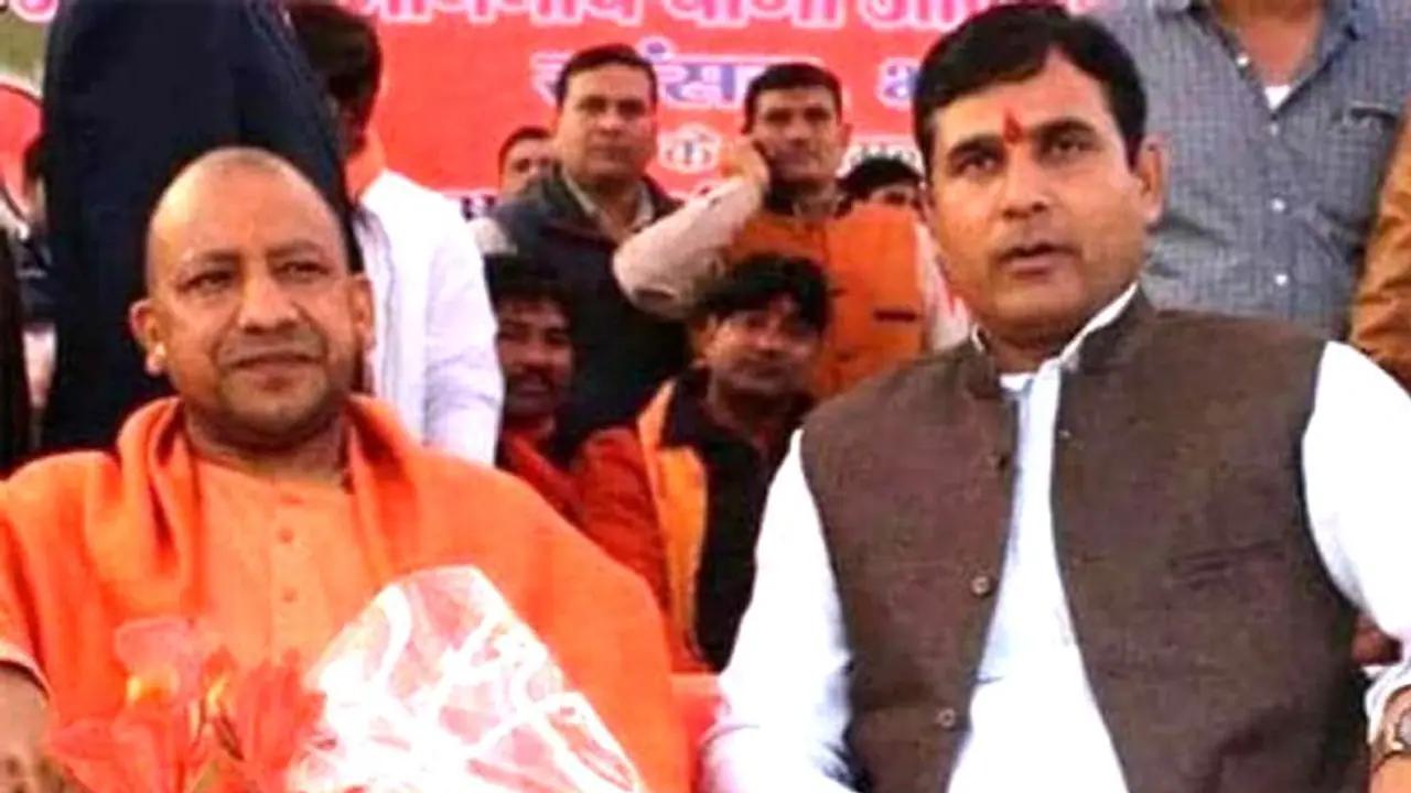 UP Elections 2022 : ಅಲಿಯೂ ಇಲ್ಲ, ಬಾಹುಬಲಿಯೂ ಇಲ್ಲ ಎಂದ ಬಿಜೆಪಿ ಶಾಸಕನಿಗೆ ನೋಟಿಸ್!