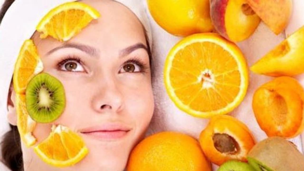 മുഖകാന്തി വര്ധിപ്പിക്കാന് സഹായിക്കുന്ന 3 തരം ഫ്രൂട്ട് ഫേസ് പാക്കുകൾ മുഖകാന്തി വര്ധിപ്പിക്കാന് സഹായിക്കുന്ന 3 തരം ഫ്രൂട്ട് ഫേസ് പാക്കുകൾ