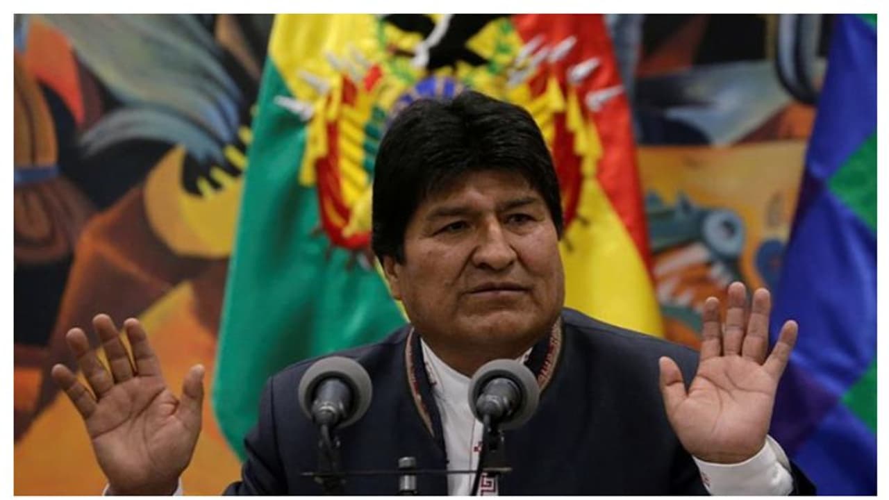 രാജ്യദ്രോഹക്കുറ്റം; ബൊളീവിയന് മുന് പ്രസിഡന്റിനെതിരെ അറസ്റ്റ് വാറന്റ് രാജ്യദ്രോഹക്കുറ്റം; ബൊളീവിയന് മുന് പ്രസിഡന്റിനെതിരെ അറസ്റ്റ് വാറന്റ്