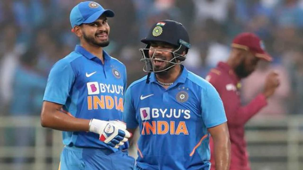 ரிஷப் பண்ட் என்னதான் தவறு செய்தாலும் அவருக்கு ஆதரவா இருப்பது ஏன்..? உருப்படியா ஒரு காரணத்தை சொன்ன தேர்வுக்குழு தலைவர் ரிஷப் பண்ட் என்னதான் தவறு செய்தாலும் அவருக்கு ஆதரவா இருப்பது ஏன்..? உருப்படியா ஒரு காரணத்தை சொன்ன தேர்வுக்குழு தலைவர்