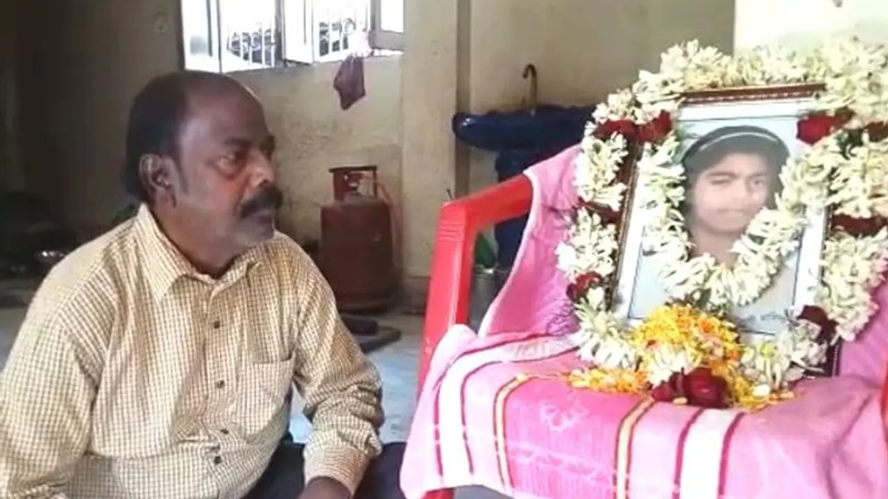 নির্ভয়া নিয়ে 'মেতে রাজ্য়' ,১৩ বছরেও সাজা পেল না তাপসী মালিকের খুনিরা নির্ভয়া নিয়ে 'মেতে রাজ্য়' ,১৩ বছরেও সাজা পেল না তাপসী মালিকের খুনিরা