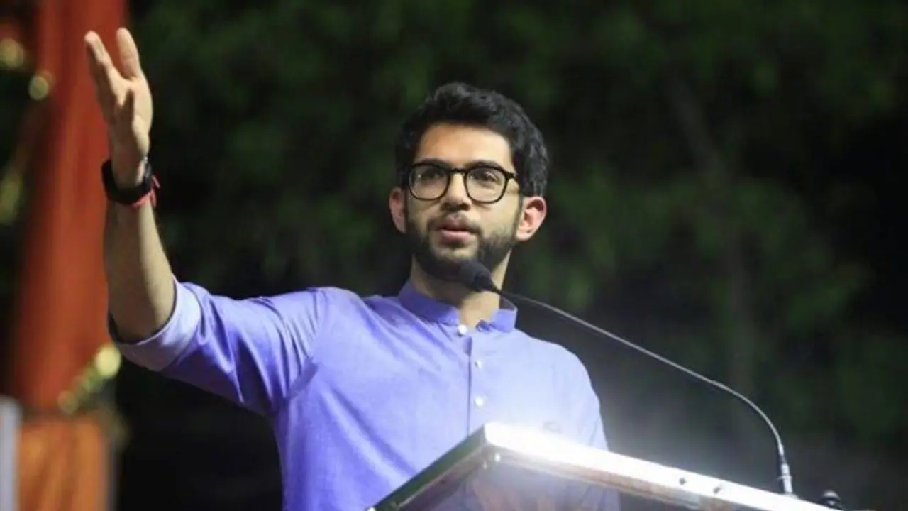 आदित्य ठाकरे का BJP पर वार, 'मैंने देखा सत्ता के लालच में कैसे दोस्तों को नजरअंदाज कर दिया जाता है' आदित्य ठाकरे का BJP पर वार, 'मैंने देखा सत्ता के लालच में कैसे दोस्तों को नजरअंदाज कर दिया जाता है'