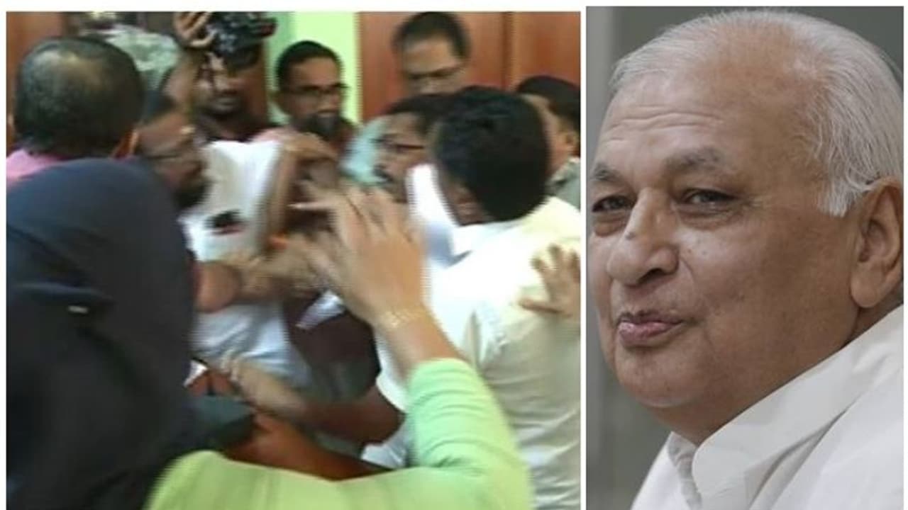 കേരളത്തിലും പ്രതിഷേധം ശക്തം; പൗരത്വ ഭേദഗതി ഭരണഘടനാ തത്വങ്ങൾക്ക് എതിരെന്നത് തെറ്റ്: ഗവർണർ കേരളത്തിലും പ്രതിഷേധം ശക്തം; പൗരത്വ ഭേദഗതി ഭരണഘടനാ തത്വങ്ങൾക്ക് എതിരെന്നത് തെറ്റ്: ഗവർണർ