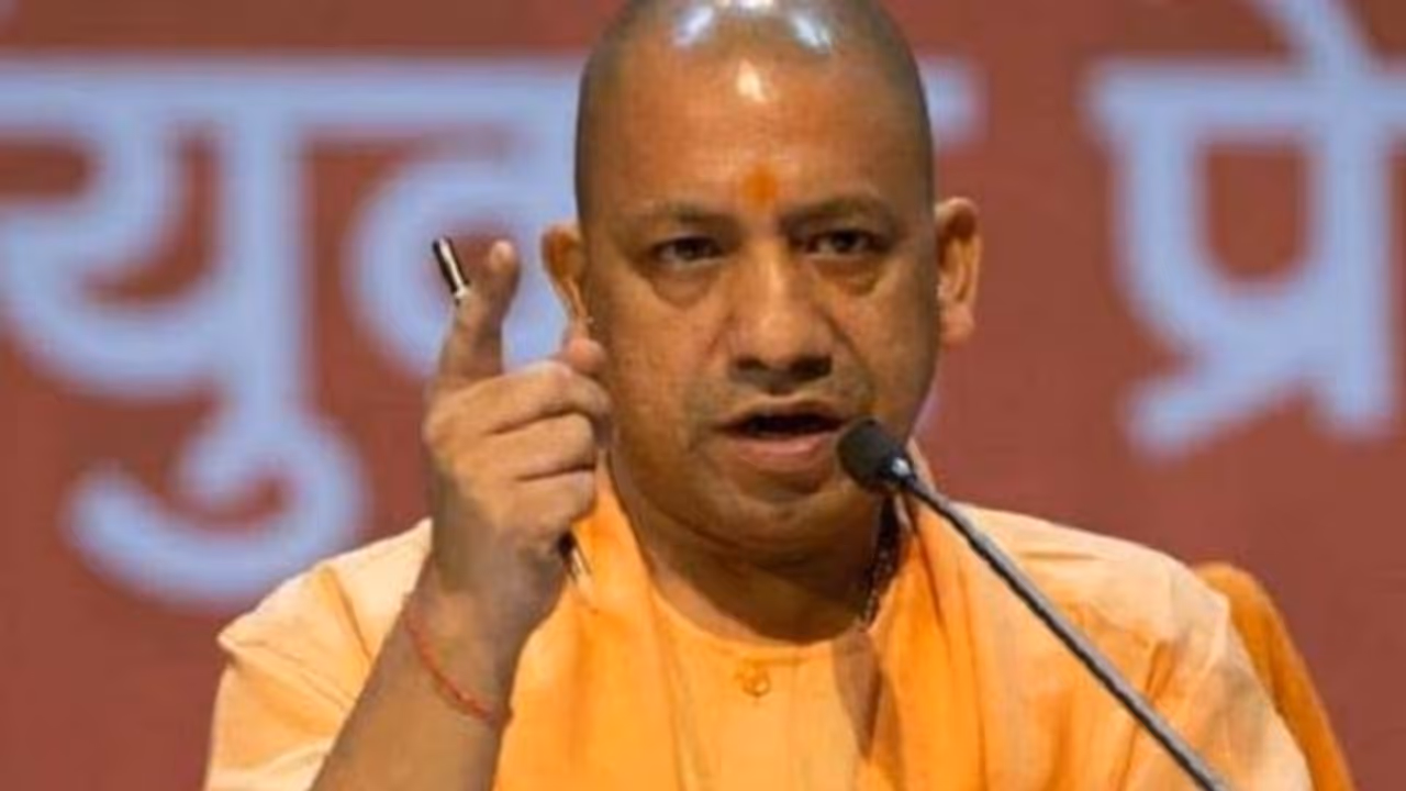 பொதுச் சொத்தை சேதப்படுத்தினா என்ன செய்வோம் தெரியுமா ? யோகி ஆதித்யநாத் கடும் எச்சரிக்கை !!