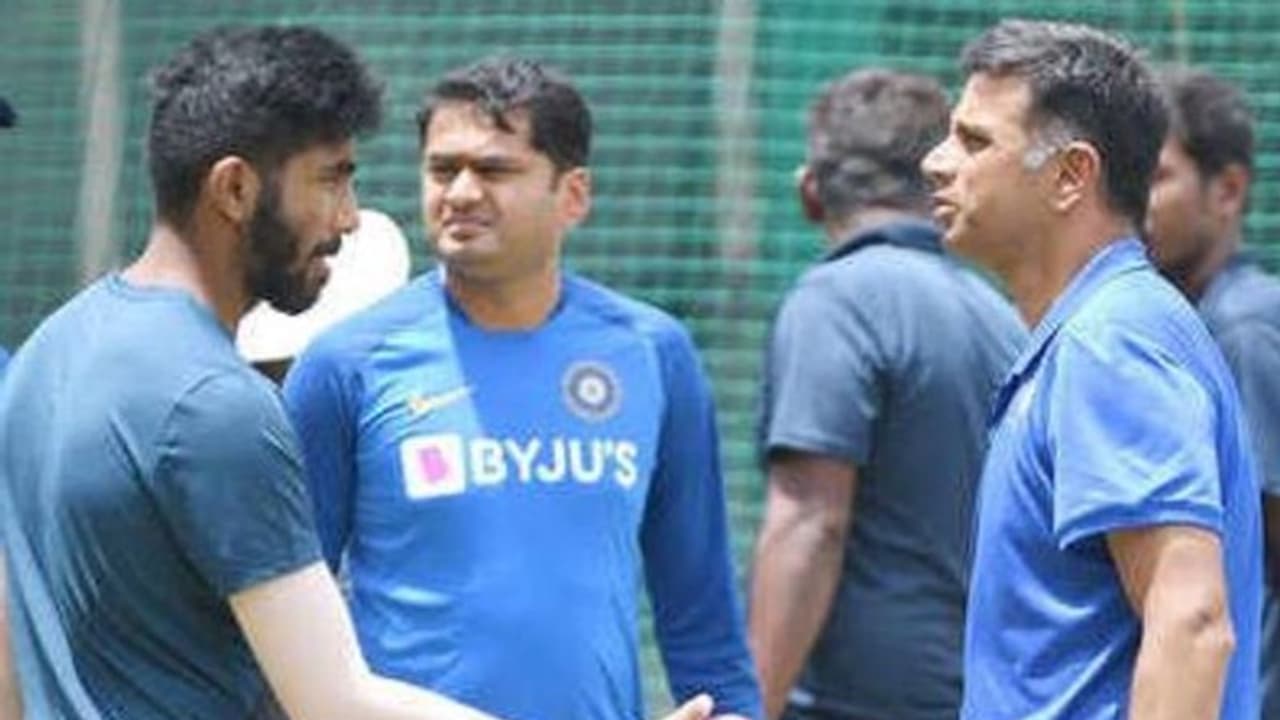 ದ್ರಾವಿಡ್ ನೇತೃತ್ವದ NCAನಲ್ಲಿ ಬುಮ್ರಾ ಫಿಟ್ನೆಸ್ಗೆ ನಕಾರ; ಗಂಗೂಲಿ ಗರಂ! ದ್ರಾವಿಡ್ ನೇತೃತ್ವದ NCAನಲ್ಲಿ ಬುಮ್ರಾ ಫಿಟ್ನೆಸ್ಗೆ ನಕಾರ; ಗಂಗೂಲಿ ಗರಂ!