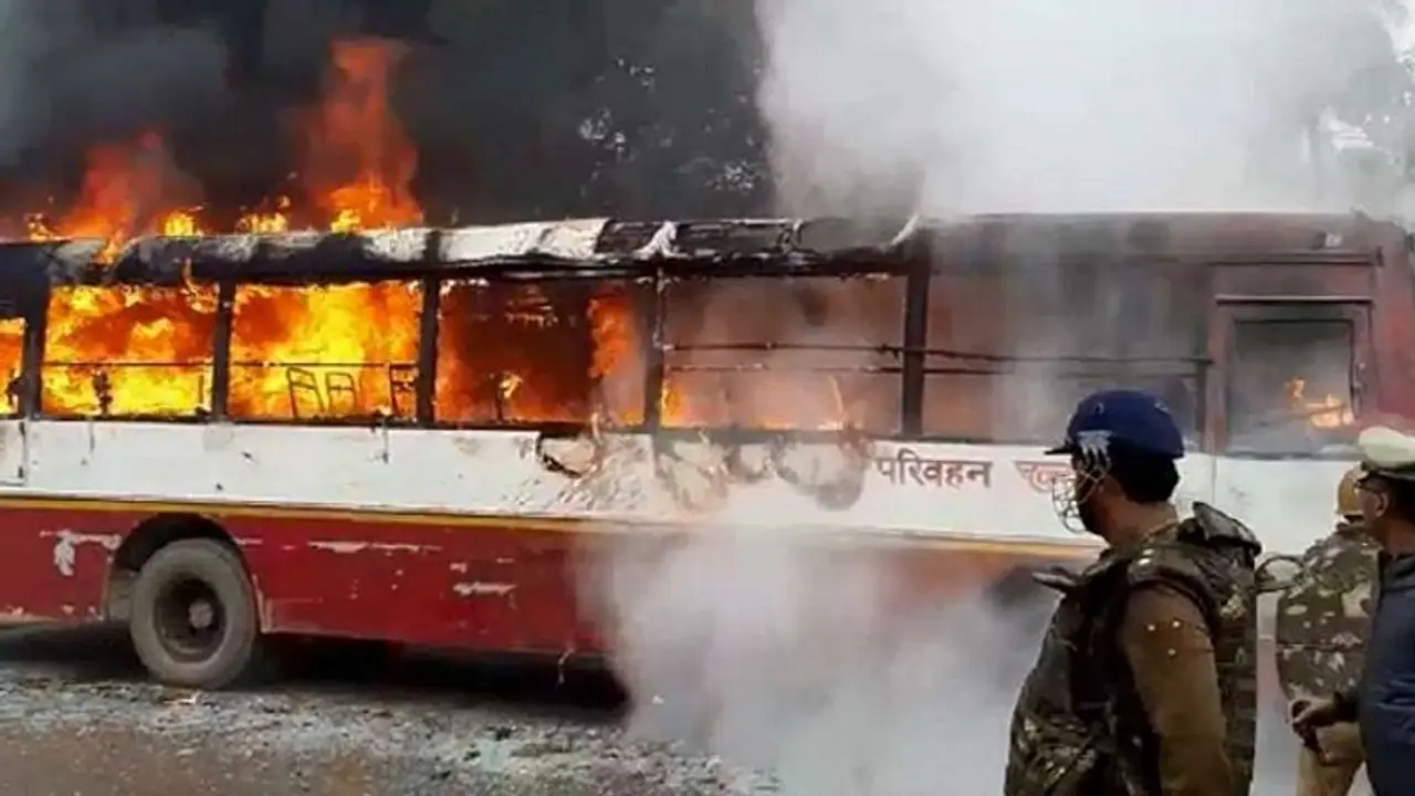 यूपी में 102 स्थानों पर प्रदर्शन, अब ऐसे चल रही ताबड़तोड़ गिरफ्तारियां